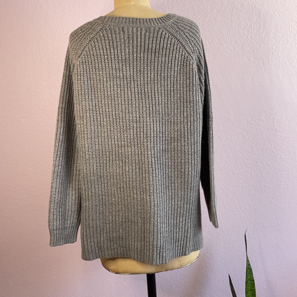Forever 21 knit sweater - Picture 3 of 4